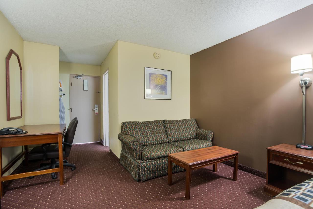 Americas Best Value Inn Tulsa I-44 Oakhurst Exterior foto