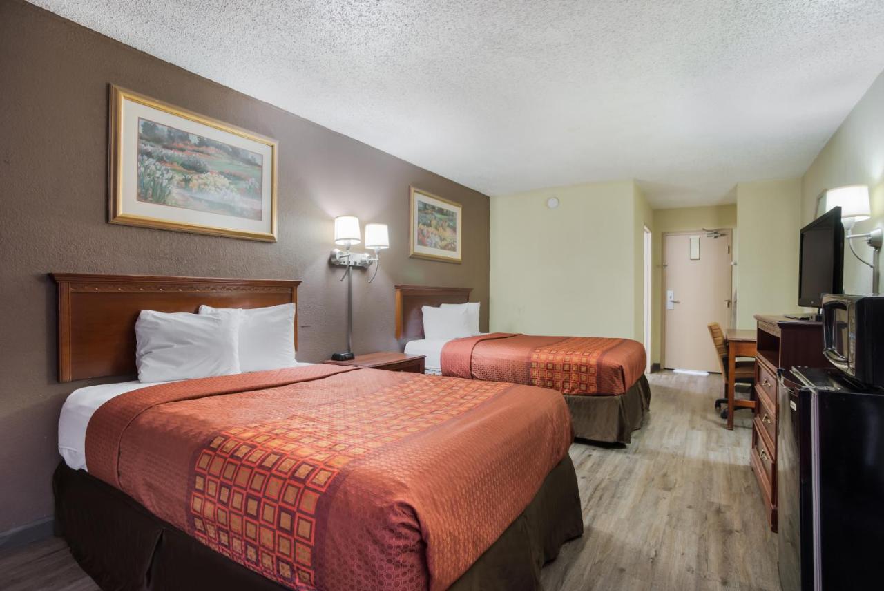 Americas Best Value Inn Tulsa I-44 Oakhurst Exterior foto